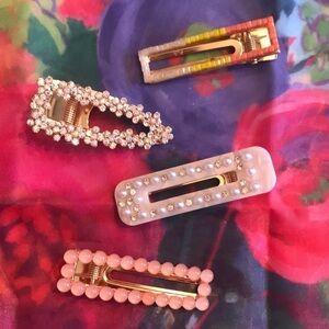 Set of 4 Brand New Hair Clips